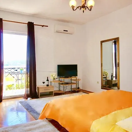 Burano 公寓 特罗吉尔